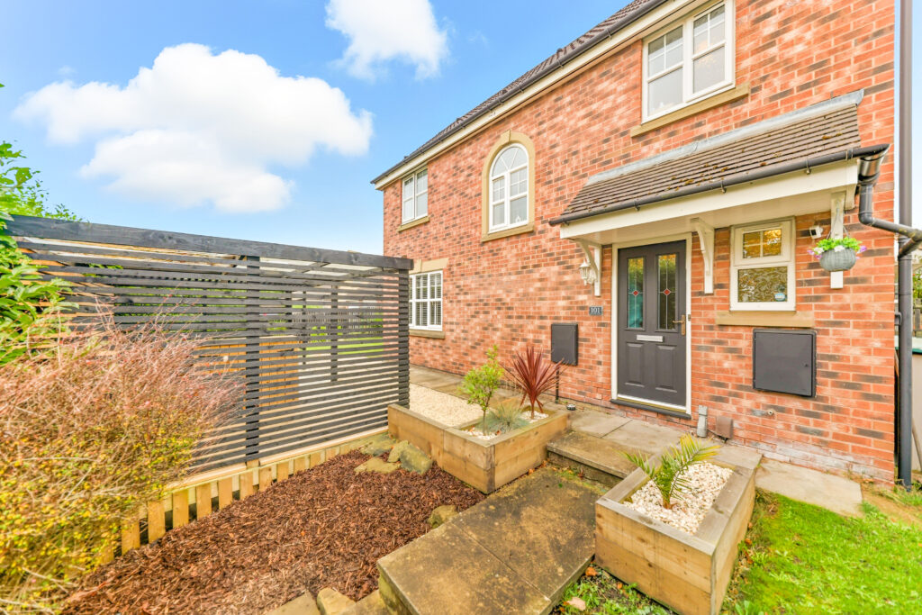 Whitehall Road, Drighlington