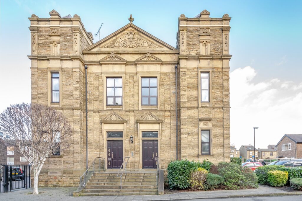 Commercial Street, Morley